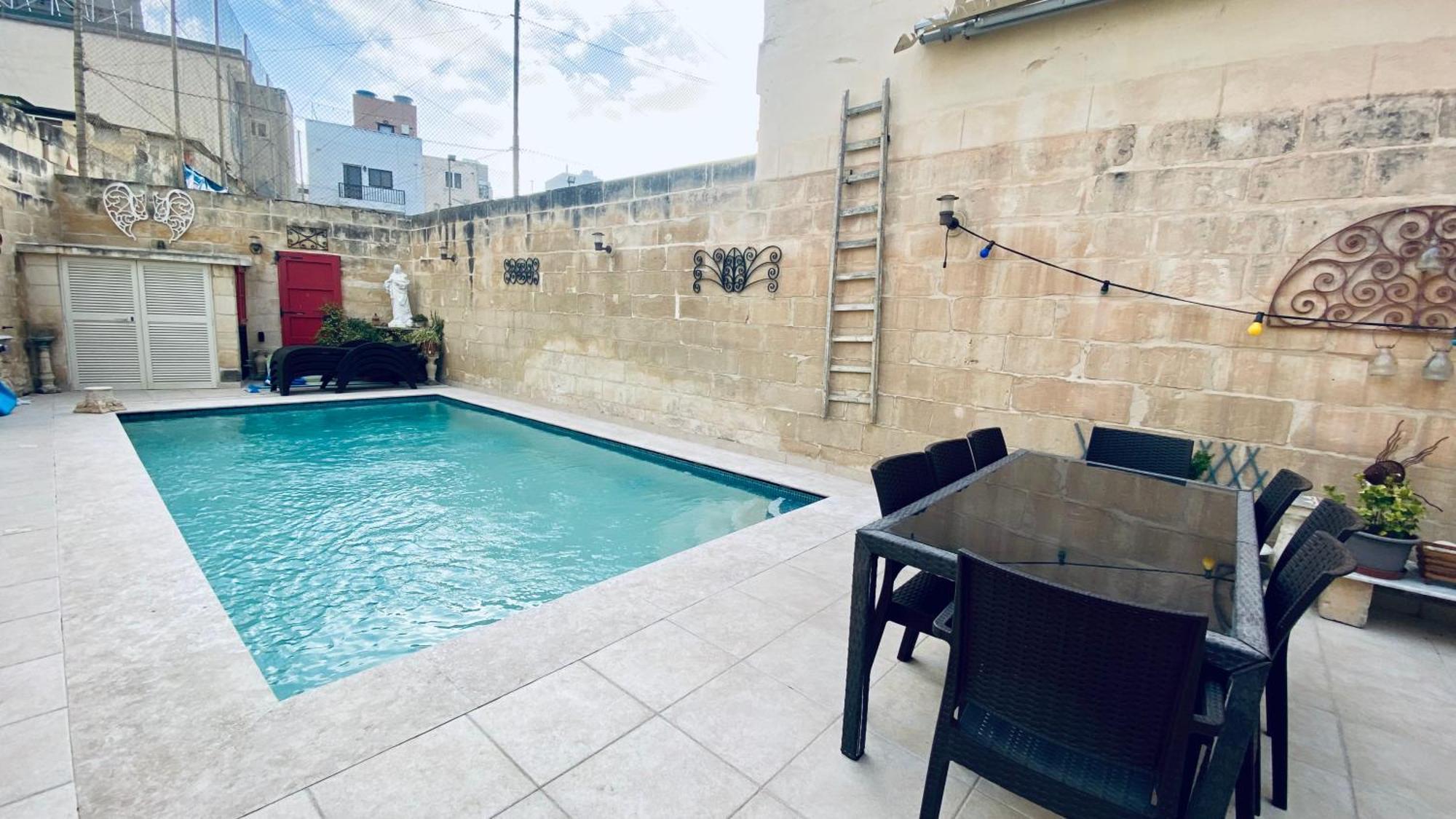莫斯塔Free Breakfast, Pool, Spacious Aircon Hideaway公寓 外观 照片